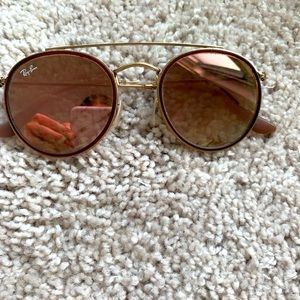Mirror pink Ray Bans aviator